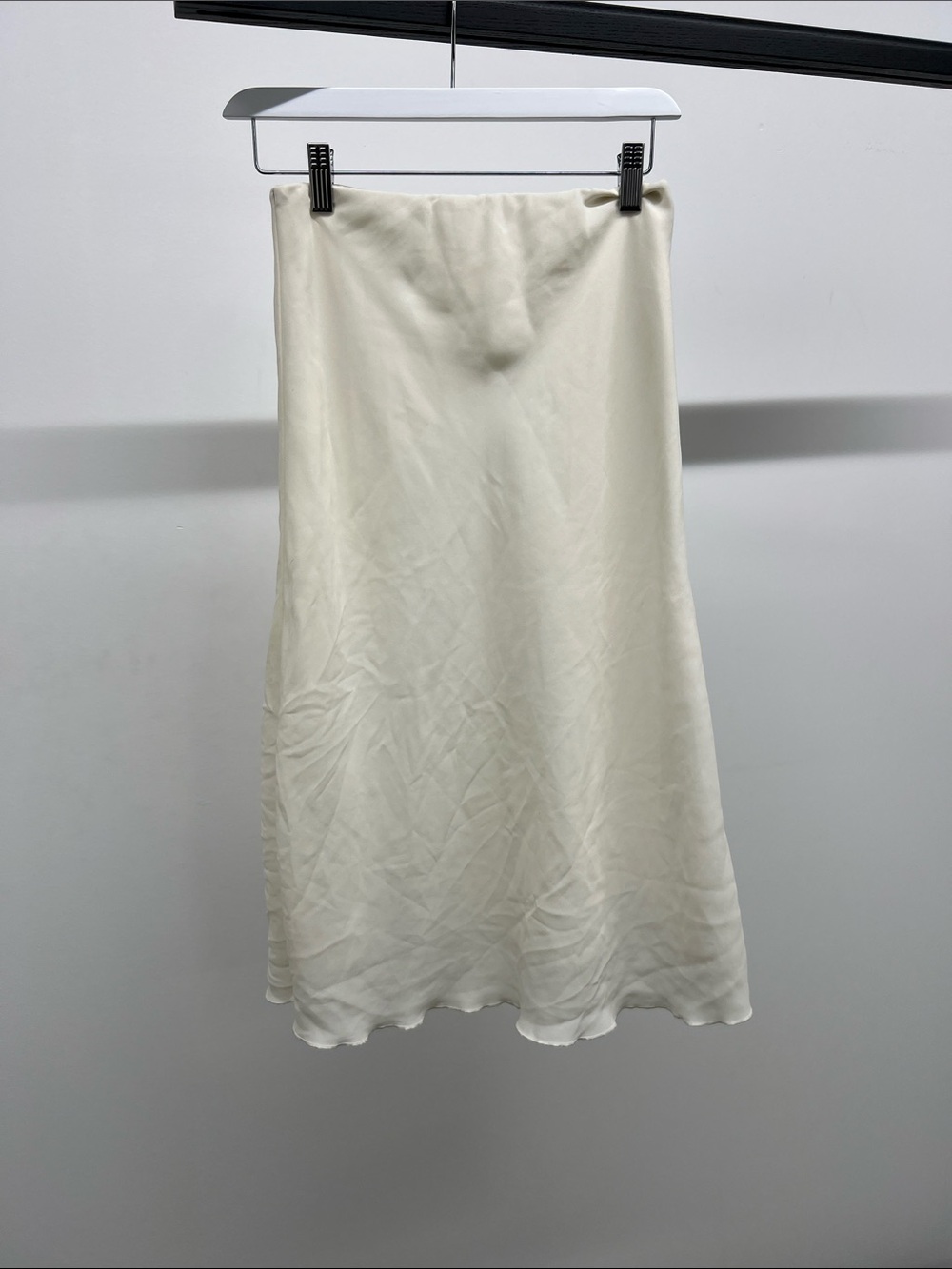 Cream Midi Skirt with Fluid A-Line Silhouette